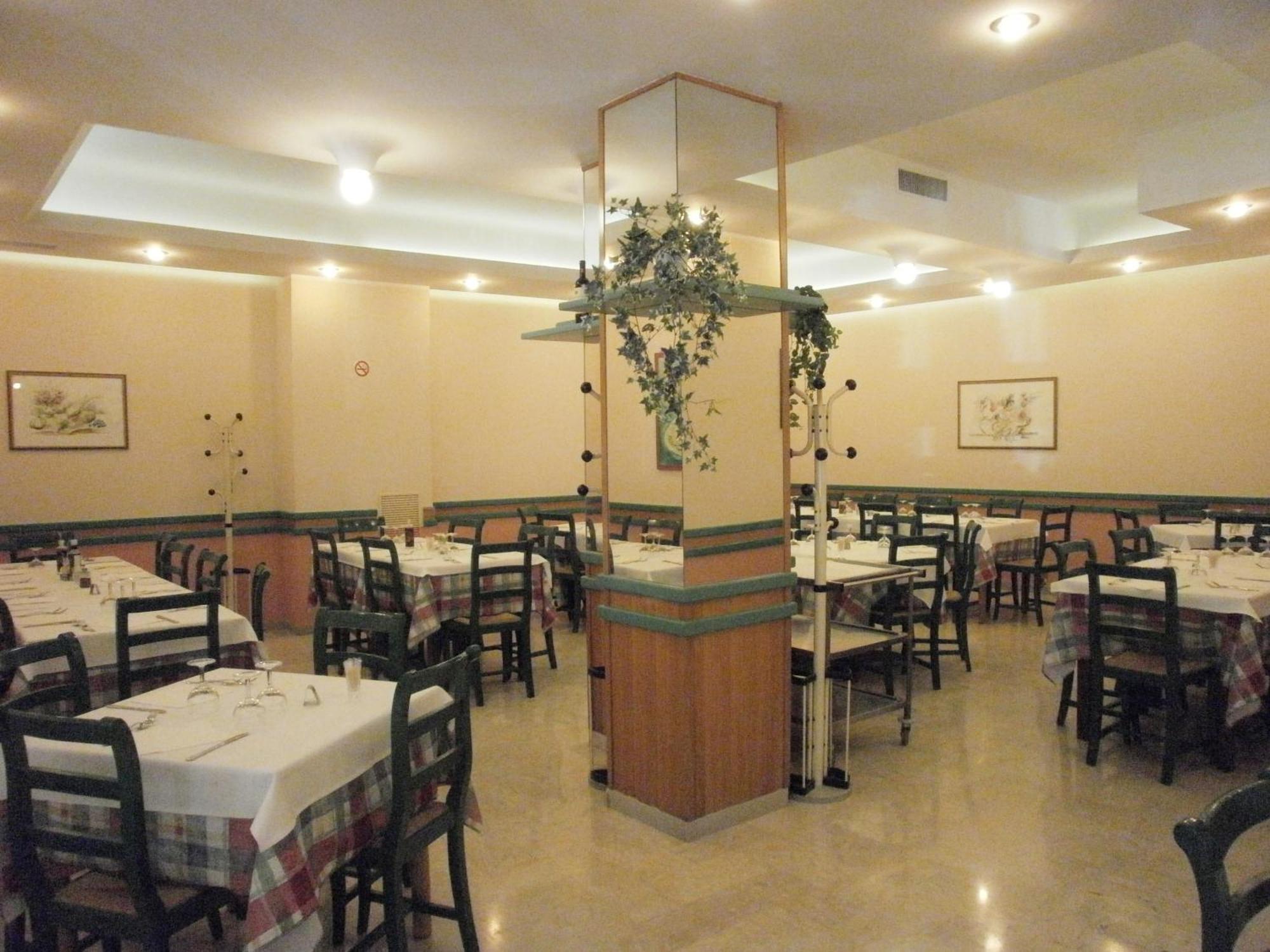Hotel Manzoni Perugia Exterior photo