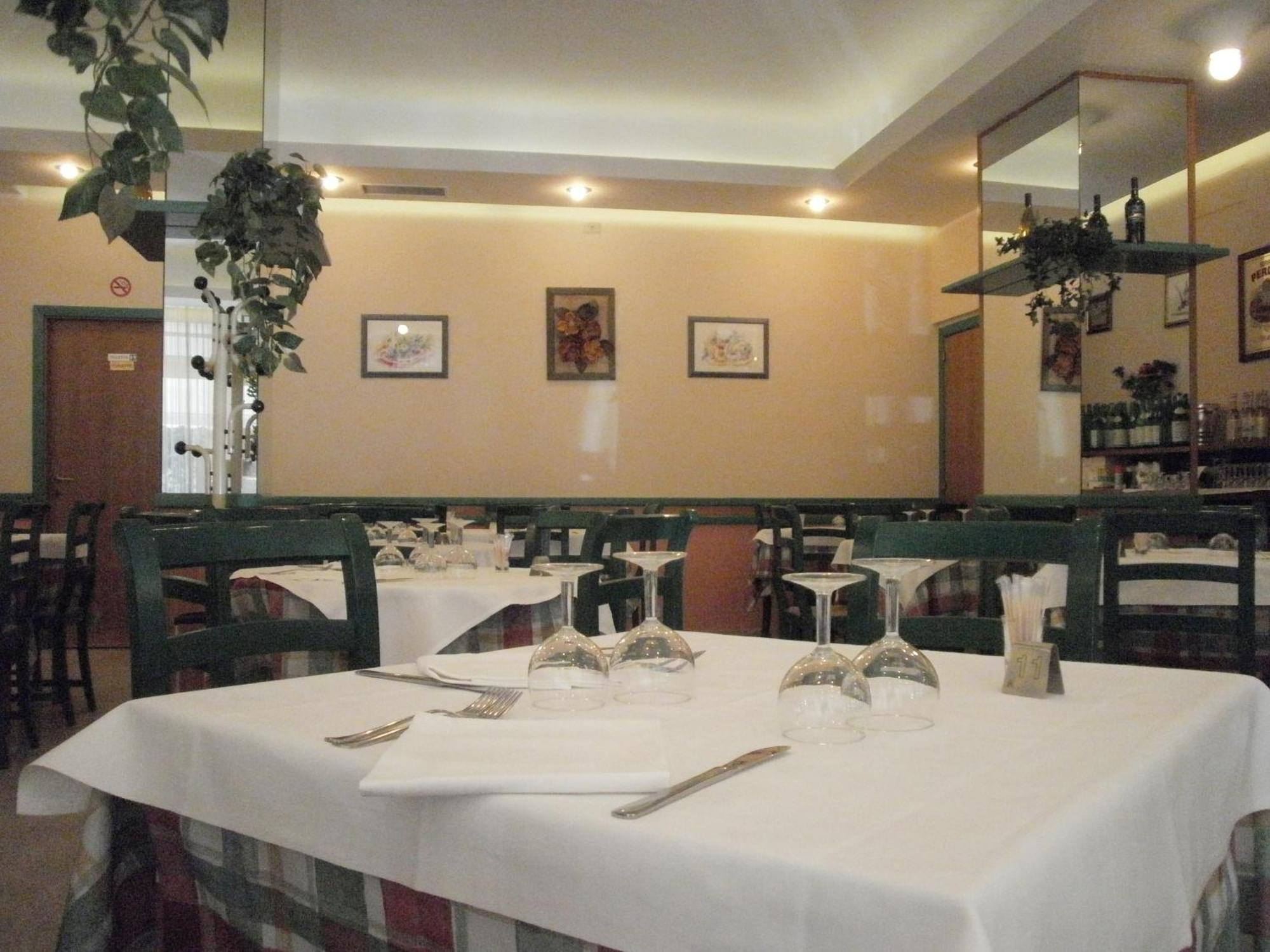 Hotel Manzoni Perugia Exterior photo